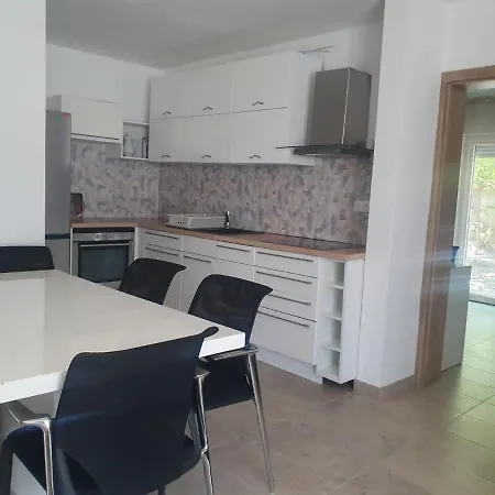 Amal Διαμέρισμα *